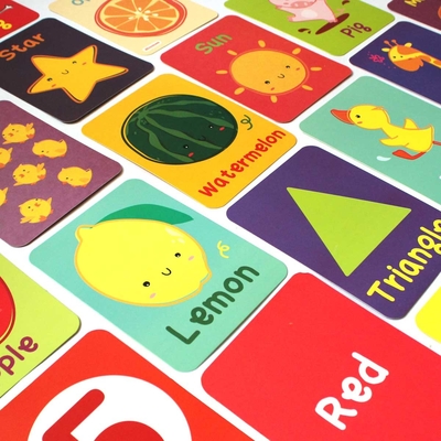 Cartões flash para aprendizado do alfabeto infantil
