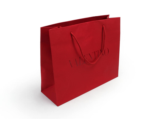 4C 6C Sacos de papel para vestuário com impressão offset deslumbrantes sacos de presente de papel vermelho com alças