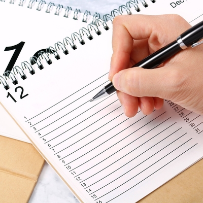 Calendário mensal de impressão 2023 1400gsm 1800gsm calendário de mesa de papelão